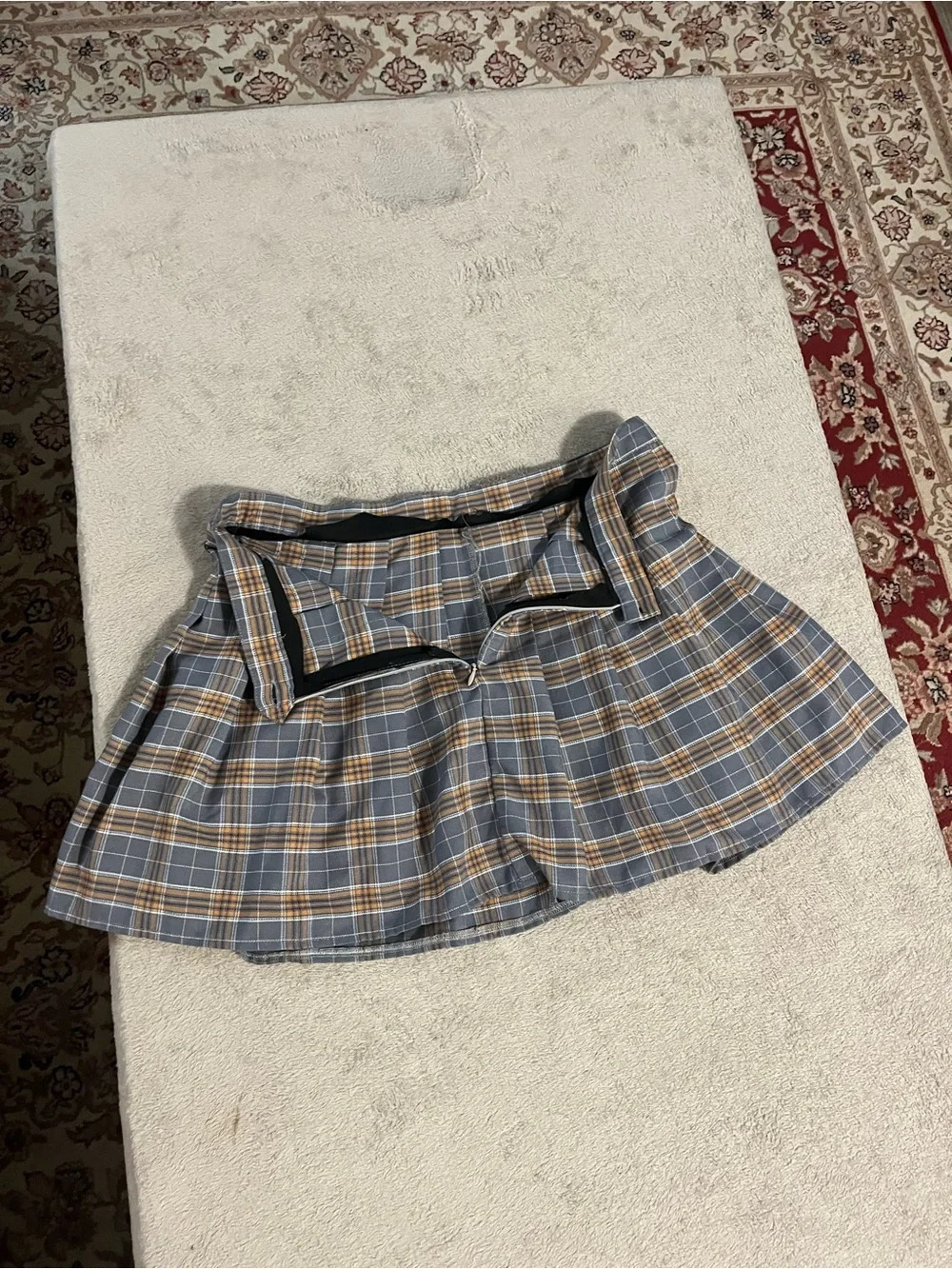Preppy Plaid Mini Skirt in Gray and Tan - Women's Skirt size 30x15 - Picture 3 of 3